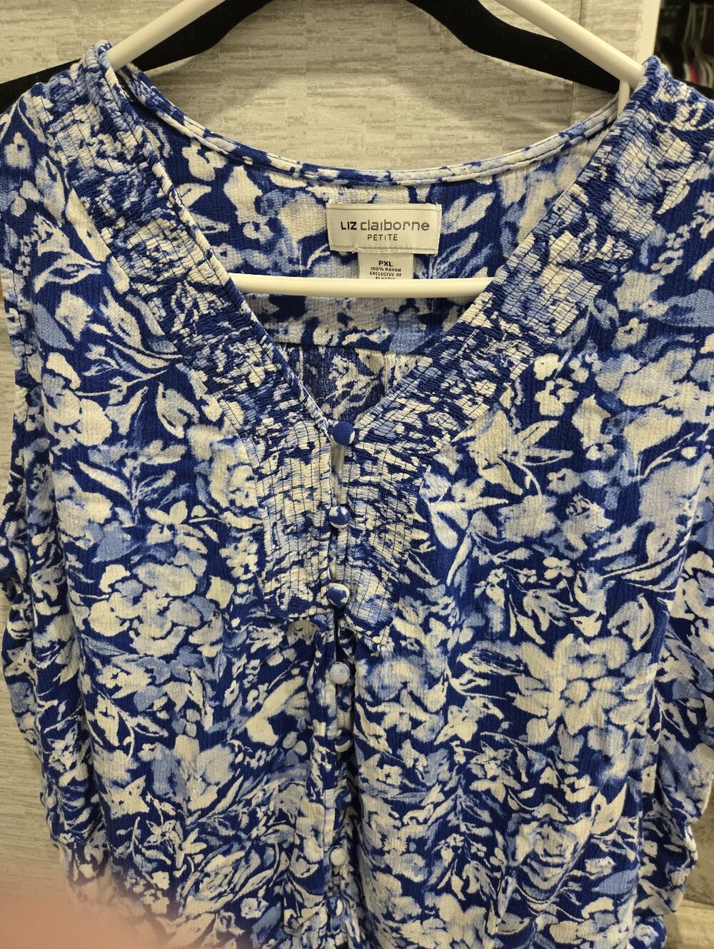 Liz Claiborne Blue and White Floral Button-Front Top